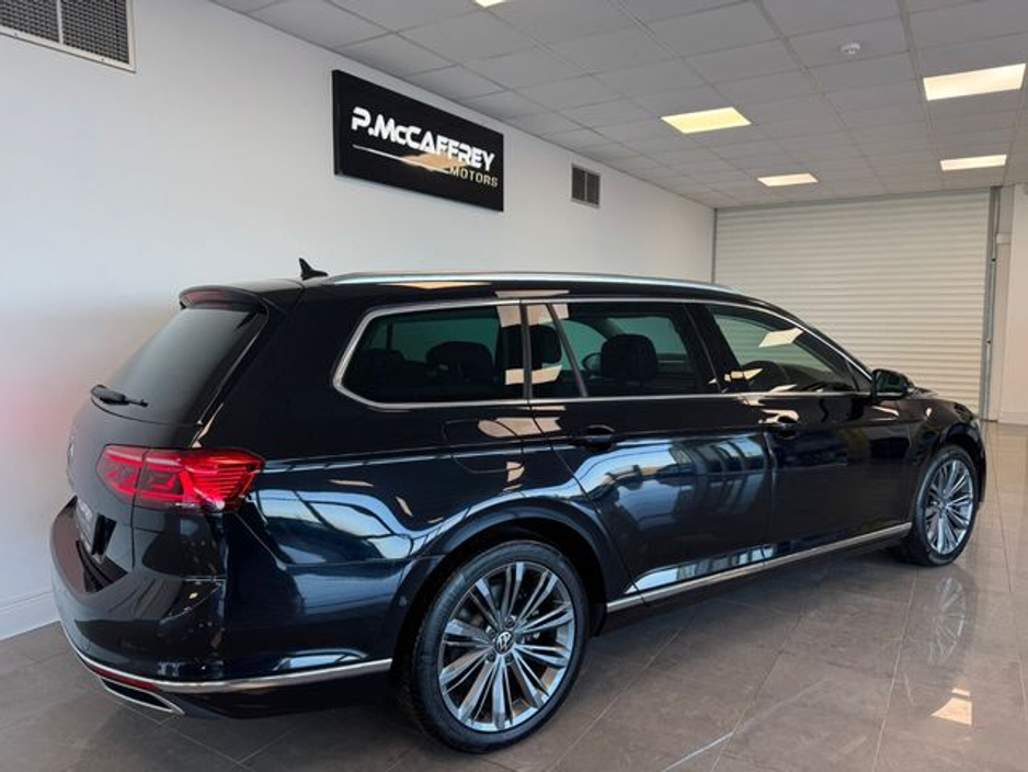 2022 Volkswagen Passat 2.0 TDI 150HP Elegance DSG €29,995