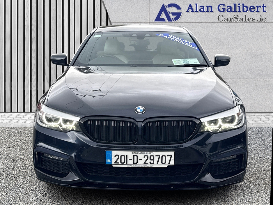 2020 BMW 5 Series - image 4