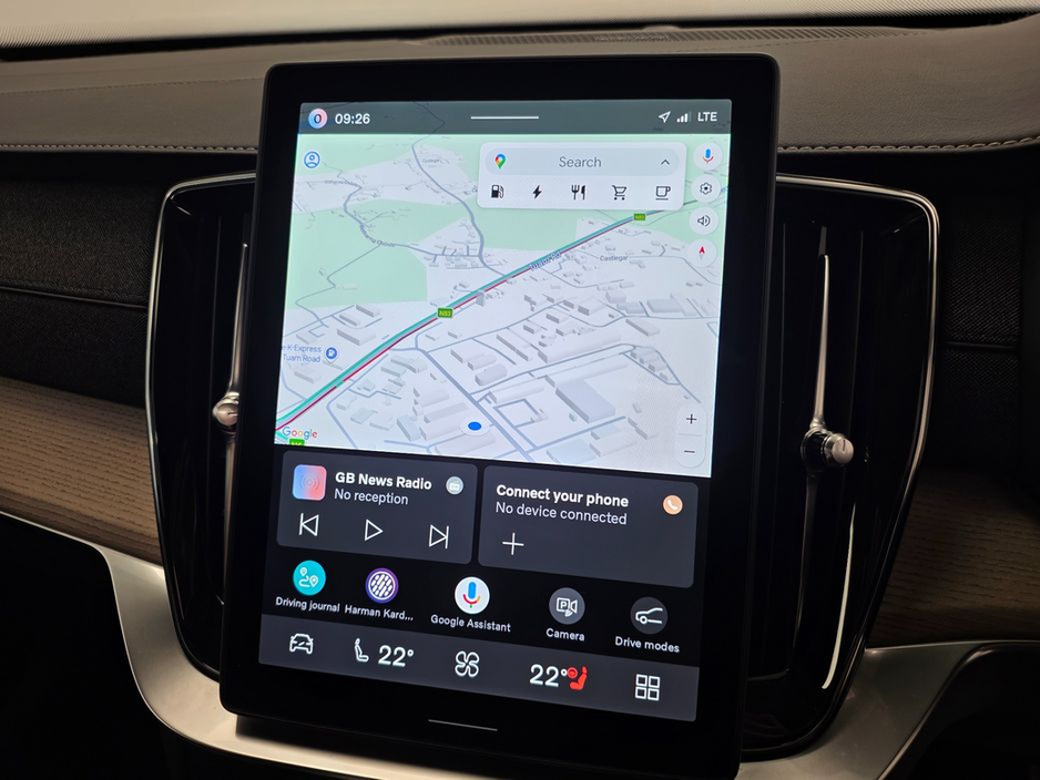 2025 Volvo XC90 - image 13