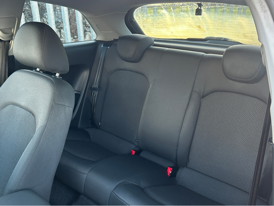 2015 Audi A1 1.4 TFSI Automatic S line €13,995