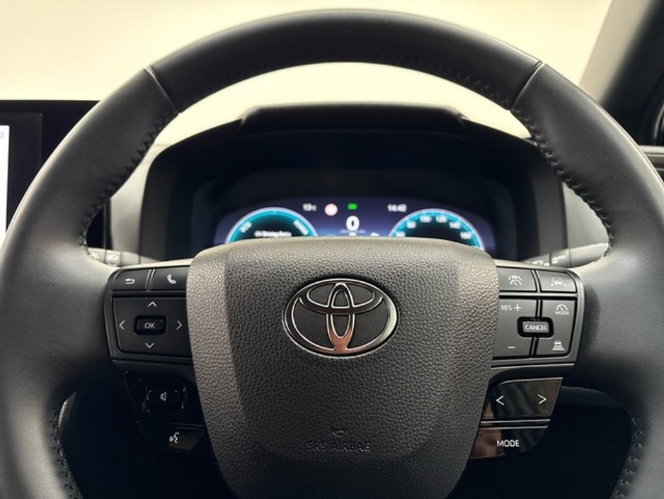 2024 Toyota C-HR - image 16