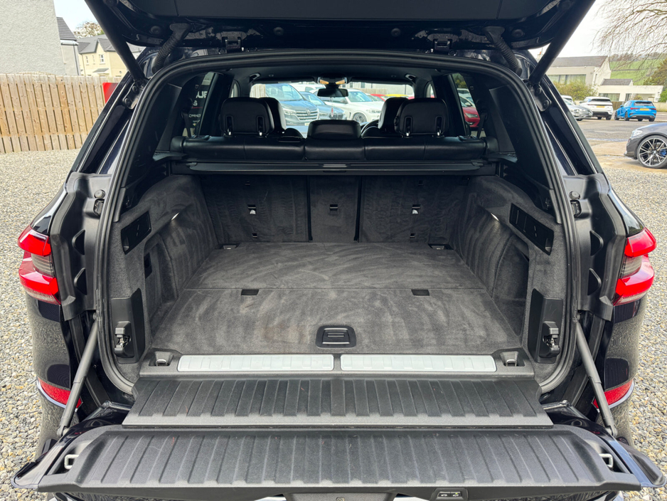 2021 BMW X5 - image 30
