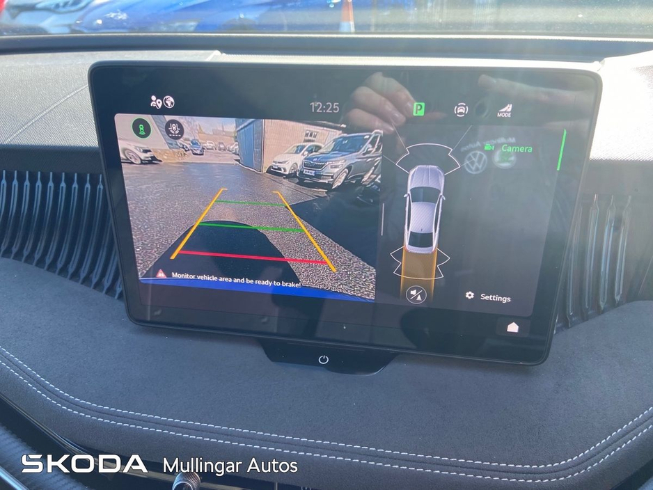 2025 Skoda Superb - image 17