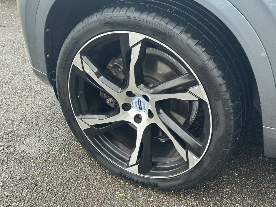 2017 Volvo XC90 D5 (235hp) AWD Momentum Geartronic