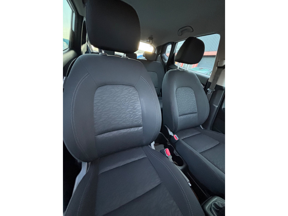 2020 Hyundai ix20 - image 23