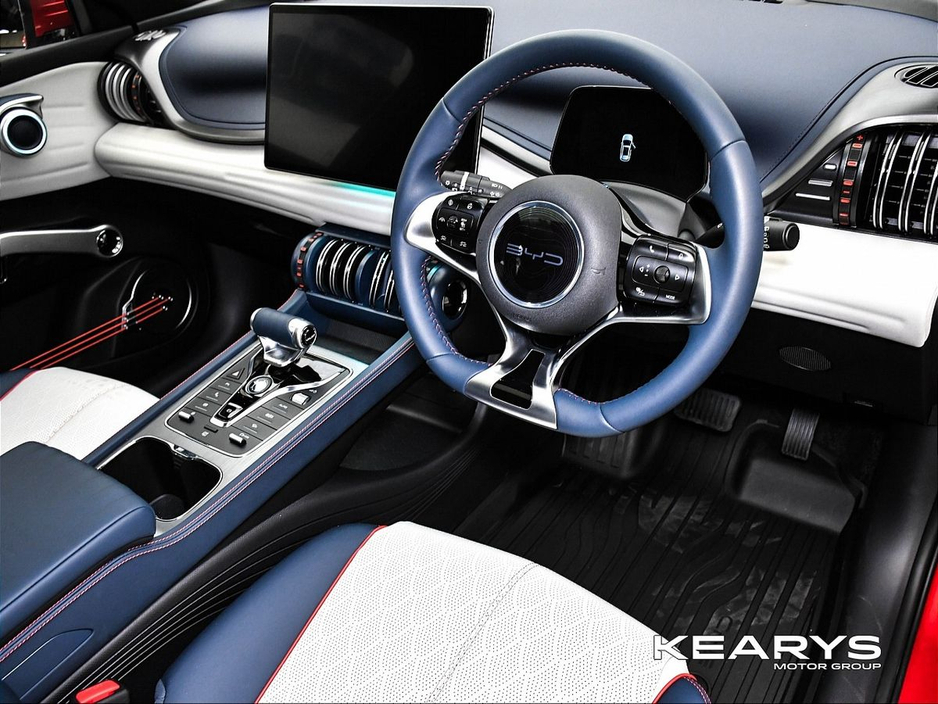 2026 BYD ATTO 3 - image 8