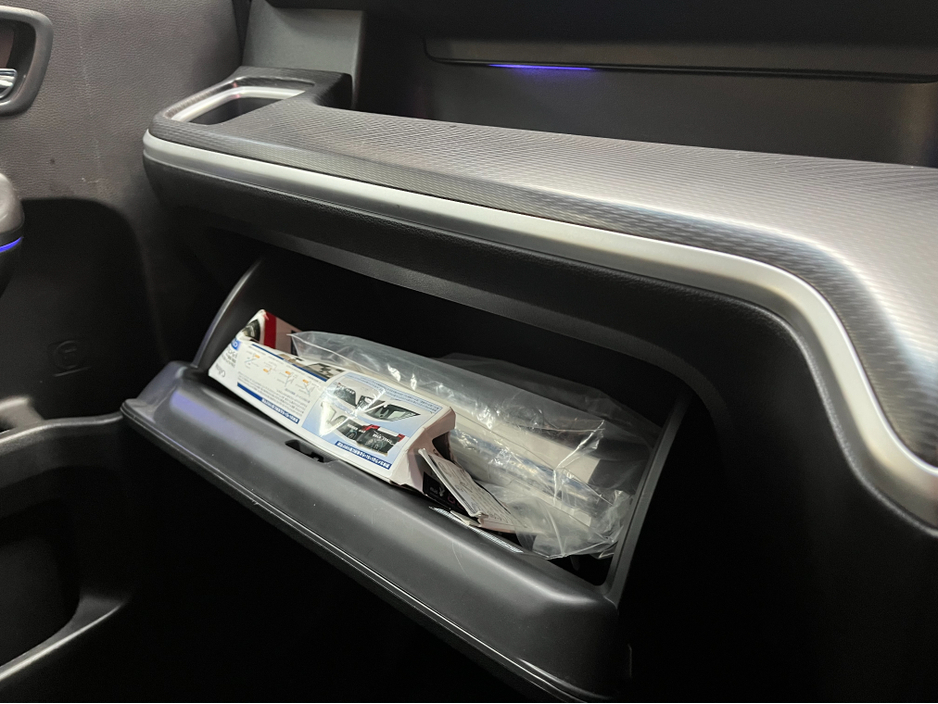 2022 Honda Stepwagon - image 16