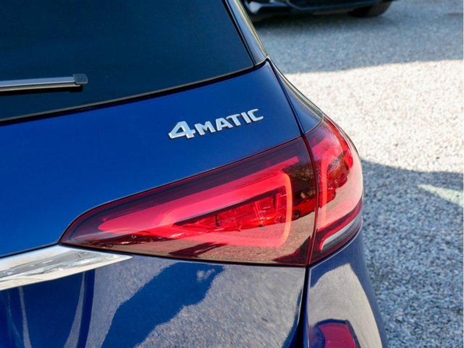 2022 Mercedes-Benz GLE Class - image 16