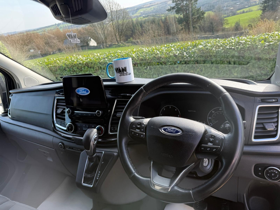 2020 Ford Transit Custom - image 12