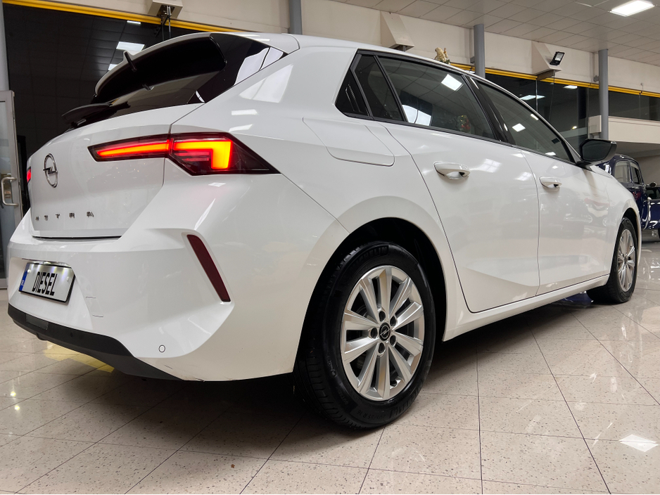 2024 Opel Astra Low Kms AUTOMATIC DIESEL As New **Finance Arranged/High Spec/Automatic www.bolands.ie Est.1955 €26,450