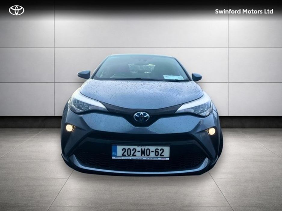 2020 Toyota C-HR - image 5