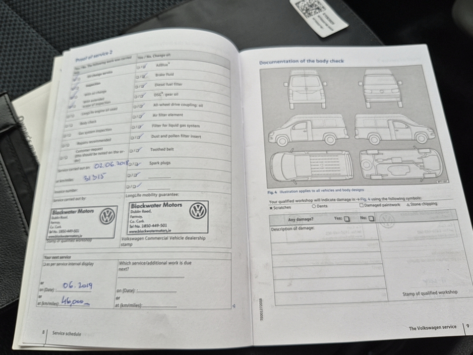 2017 Volkswagen Transporter - image 28