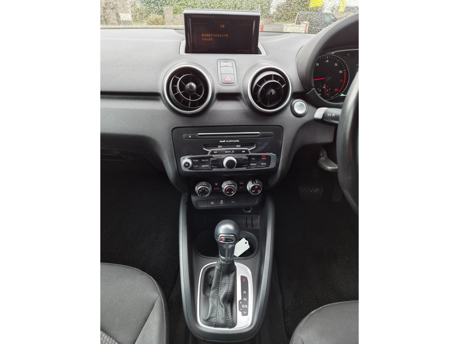 2016 Audi A1 - image 11