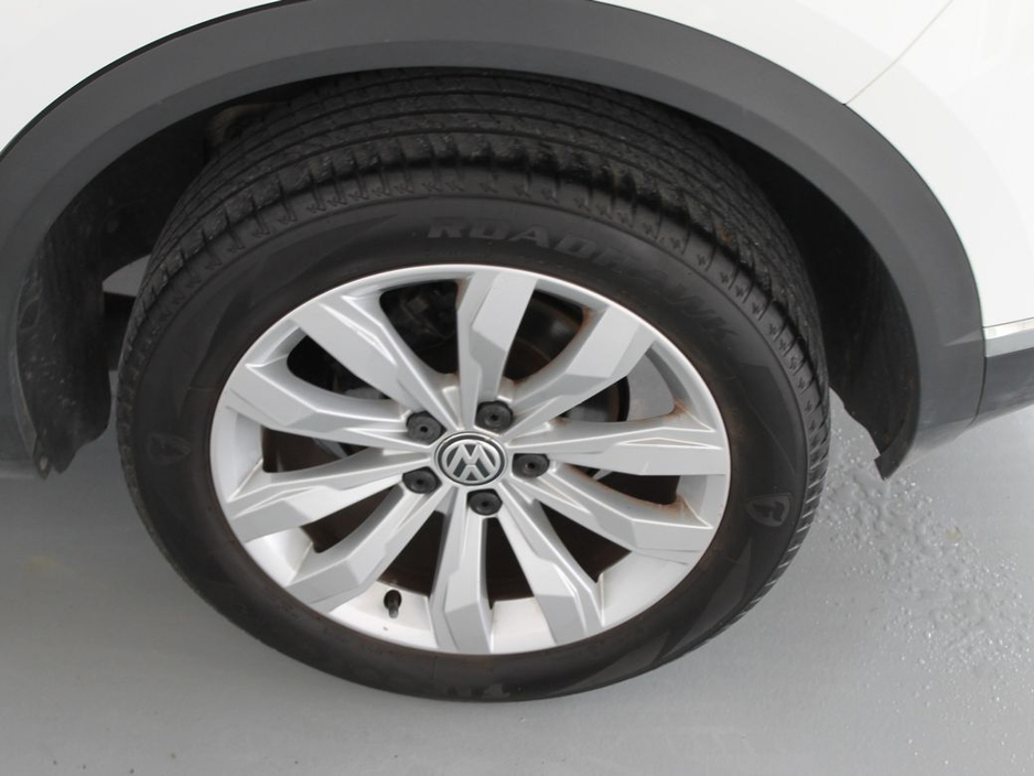 2019 Volkswagen T-Roc - image 33