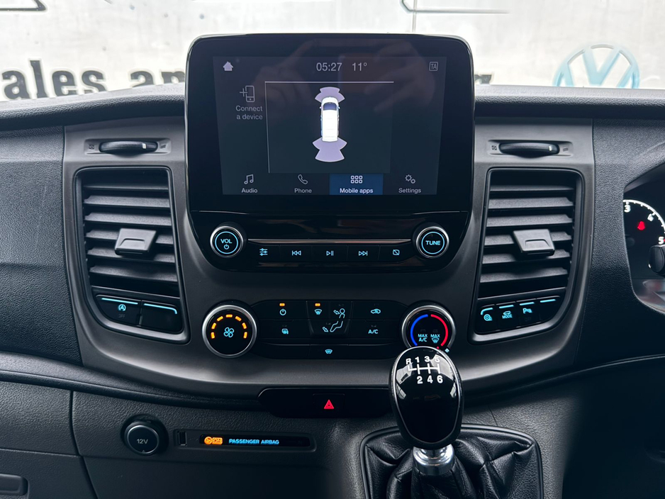 2020 Ford Transit Custom - image 19