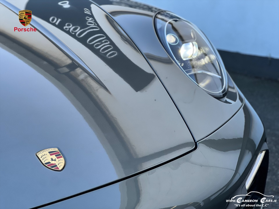 2020 Porsche 911 CARRERA 4SPEED Aventurine Green Metallic €144,950