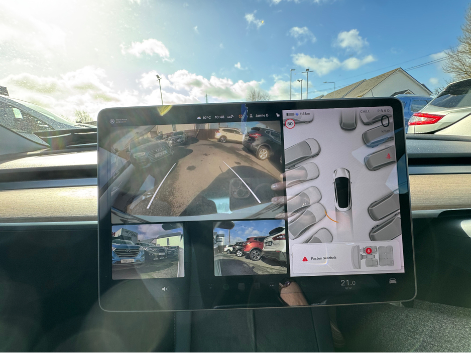 2020 Tesla Model 3 - image 9