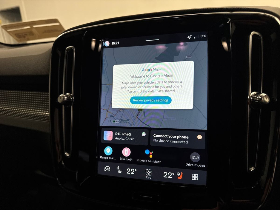 2026 Volvo EX40 - image 19