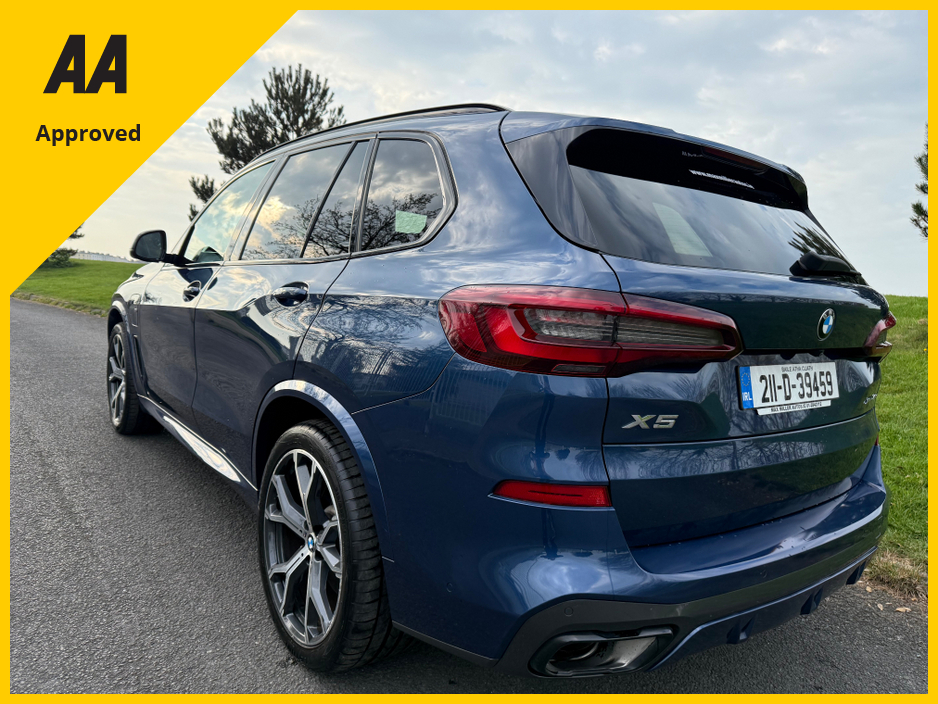 2021 BMW X5 - image 5