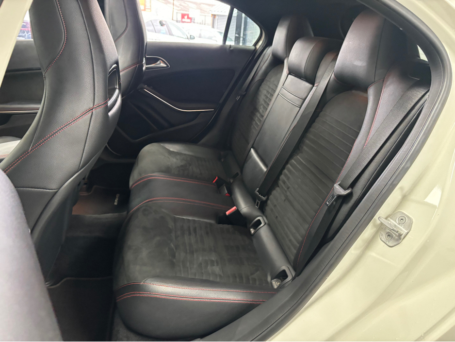 2014 Mercedes-Benz A Class - image 16