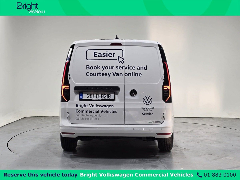2025 Volkswagen Caddy - image 13