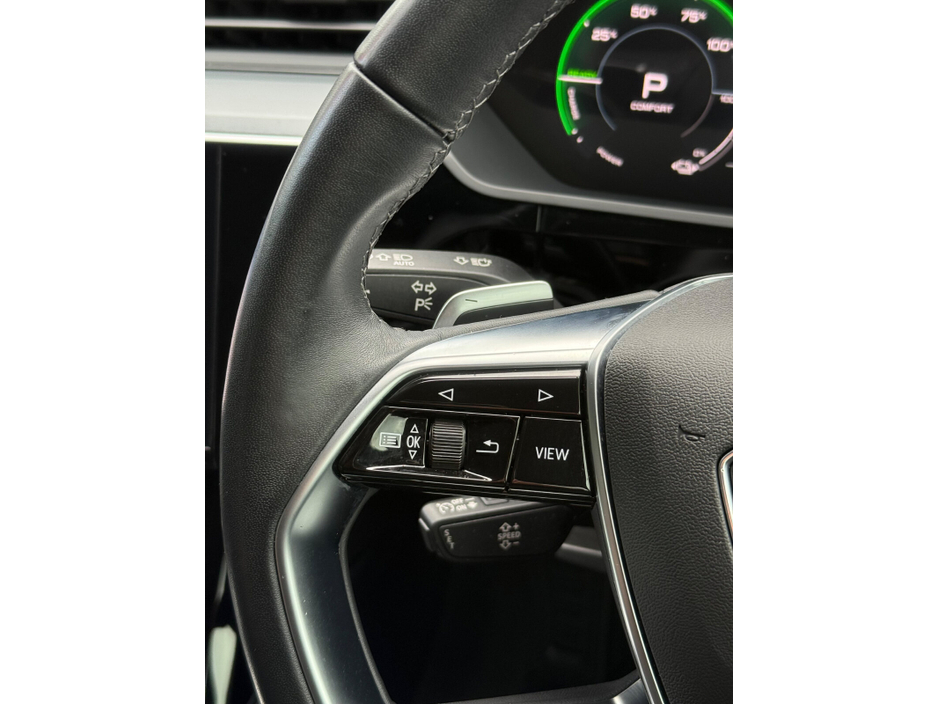 2024 Audi Q8 - image 33