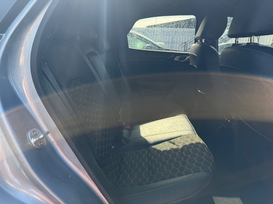 2019 Kia XCeed - image 15