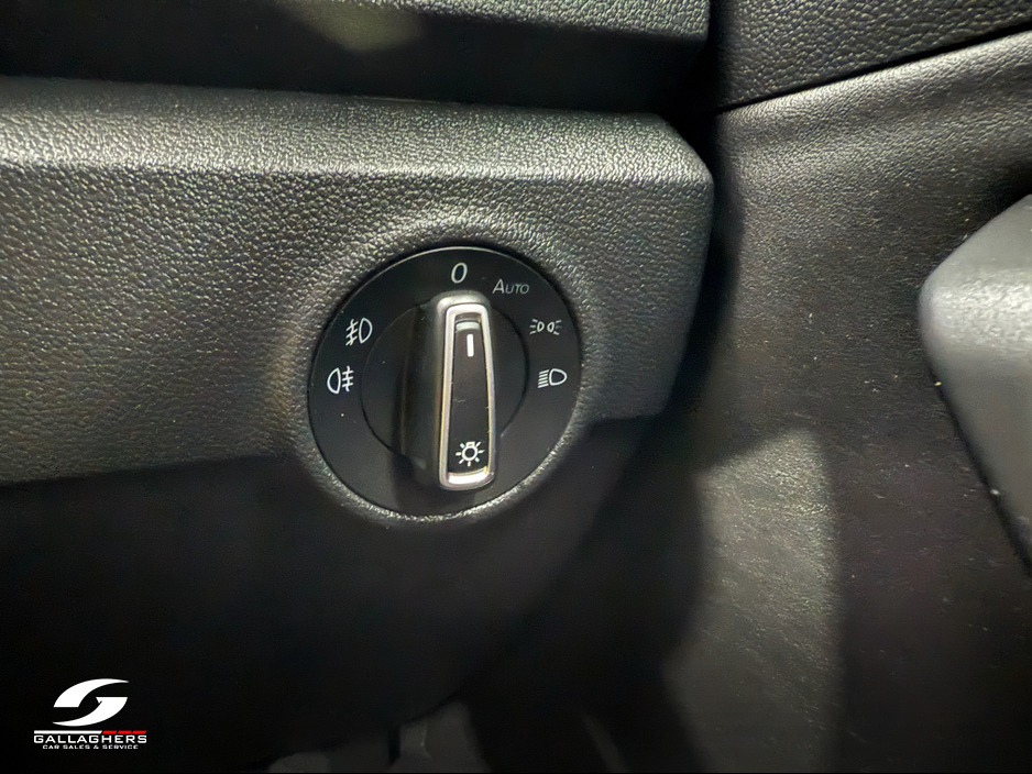 2022 Volkswagen T-Roc R-LINE 1.5 TSI D7F 150HP 5DR A €28,995