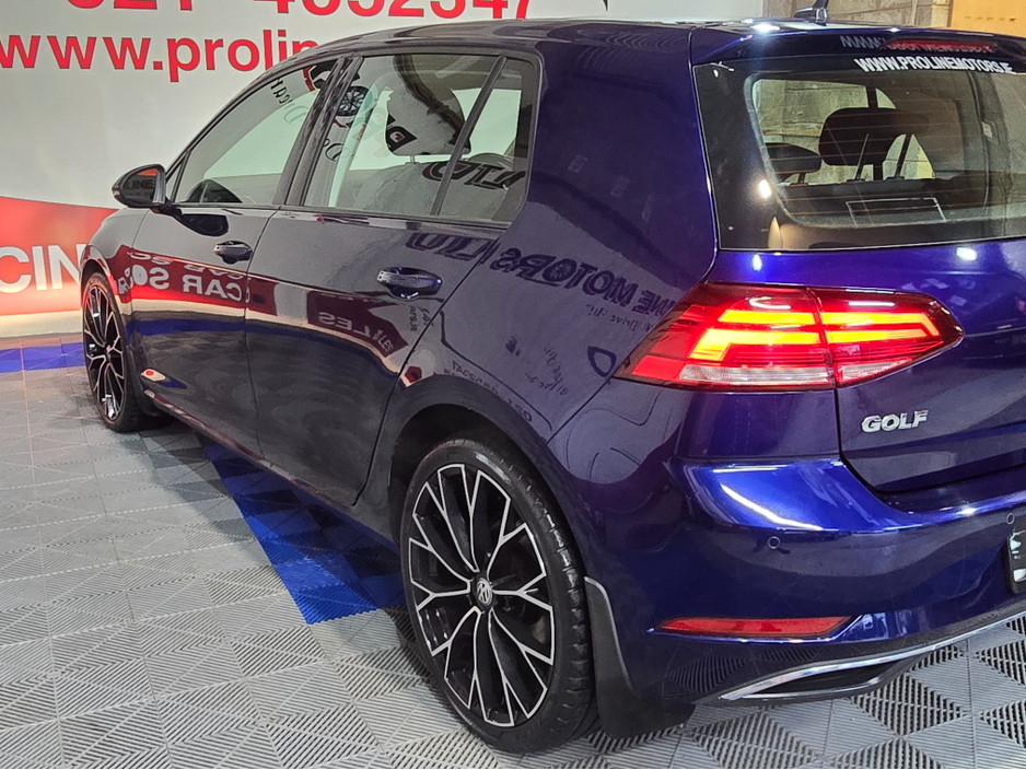 2018 Volkswagen Golf - image 11