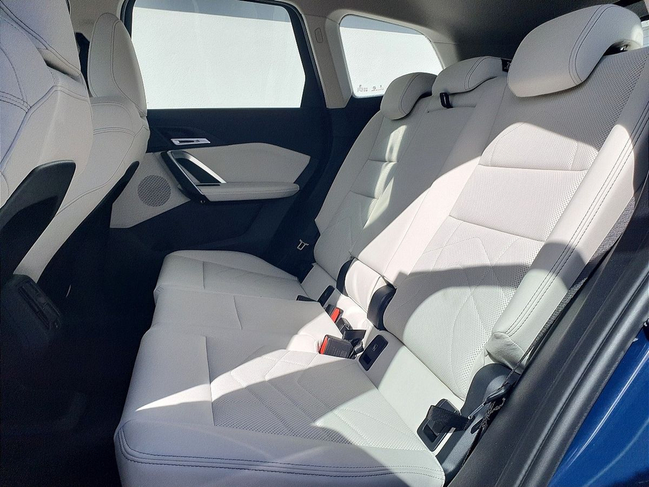 2026 BMW X1 - image 22