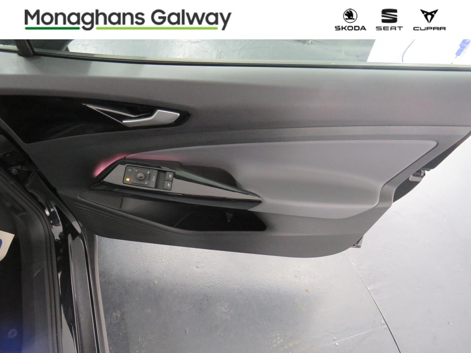 2023 Volkswagen ID.4 - image 21