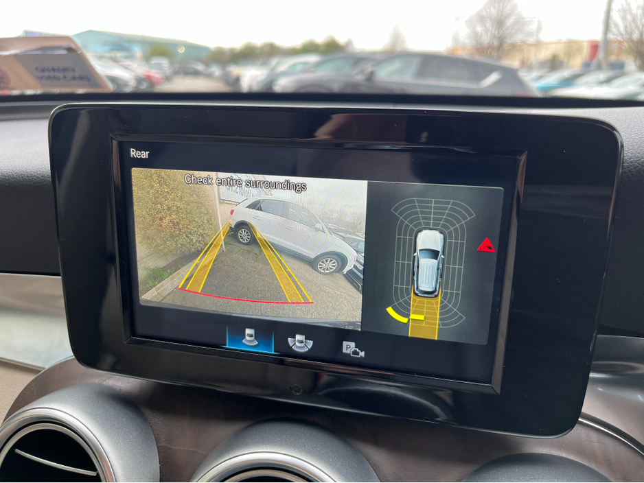 2021 Mercedes-Benz GLC Class - image 21