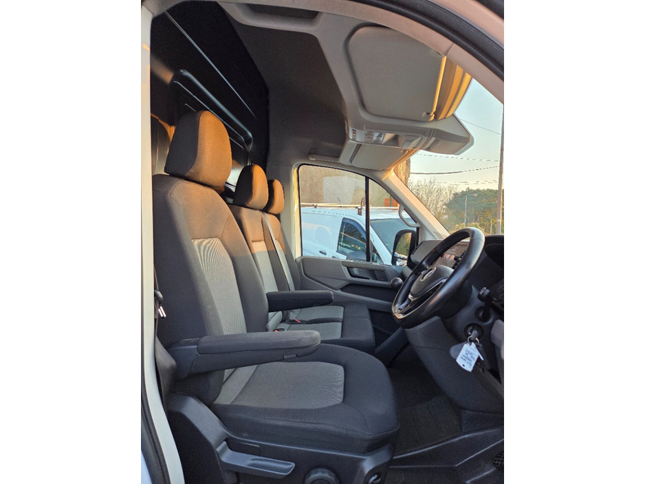 2022 Volkswagen Crafter - image 8