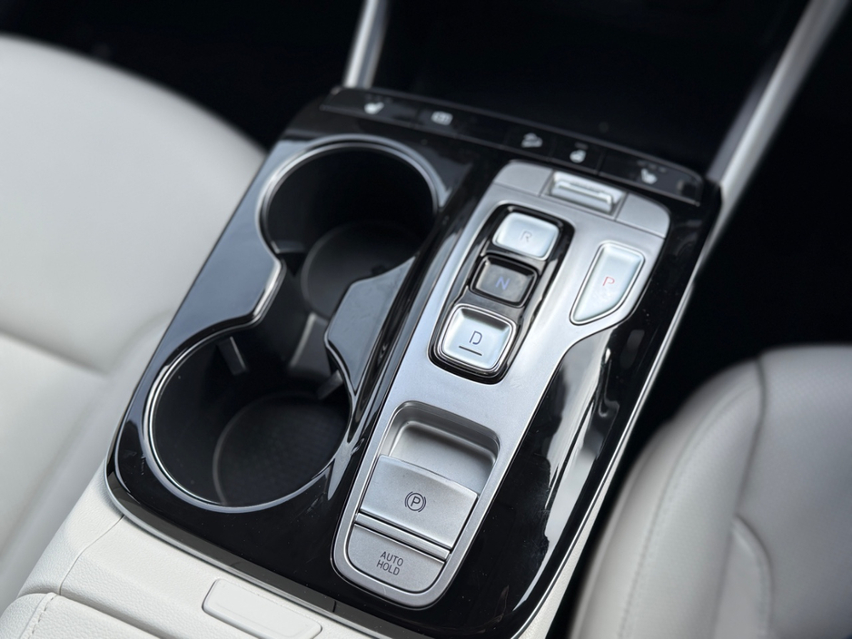 2021 Hyundai Tucson - image 25