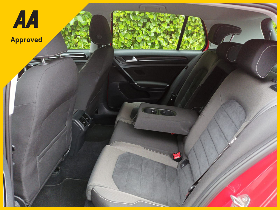 2016 Volkswagen Golf 1.4 TSI AUTOMATIC HIGHLINE 17" SPORTS ALLOYS REVERSE CAMERA AUTO HEADLIGHTS FACTORY IMMOBILISER KEYLESS ENTRY MULTI-FUNCTION STEERING WHEEL AUTO HOLD HANDBRAKE ONLY 40,150Kms 4 NEW TYRES NCT ROADT €16,995