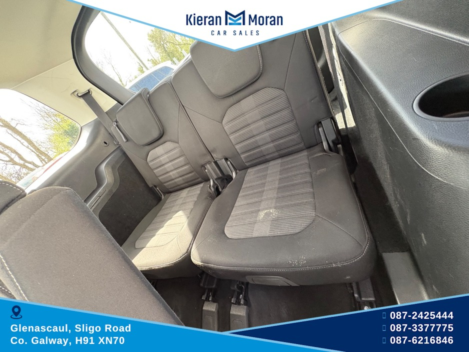 2017 Ford Galaxy - image 16