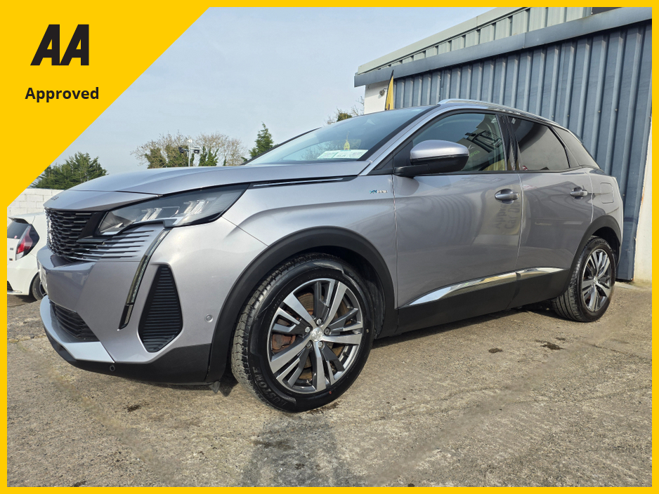 2021 Peugeot 3008 - image 3