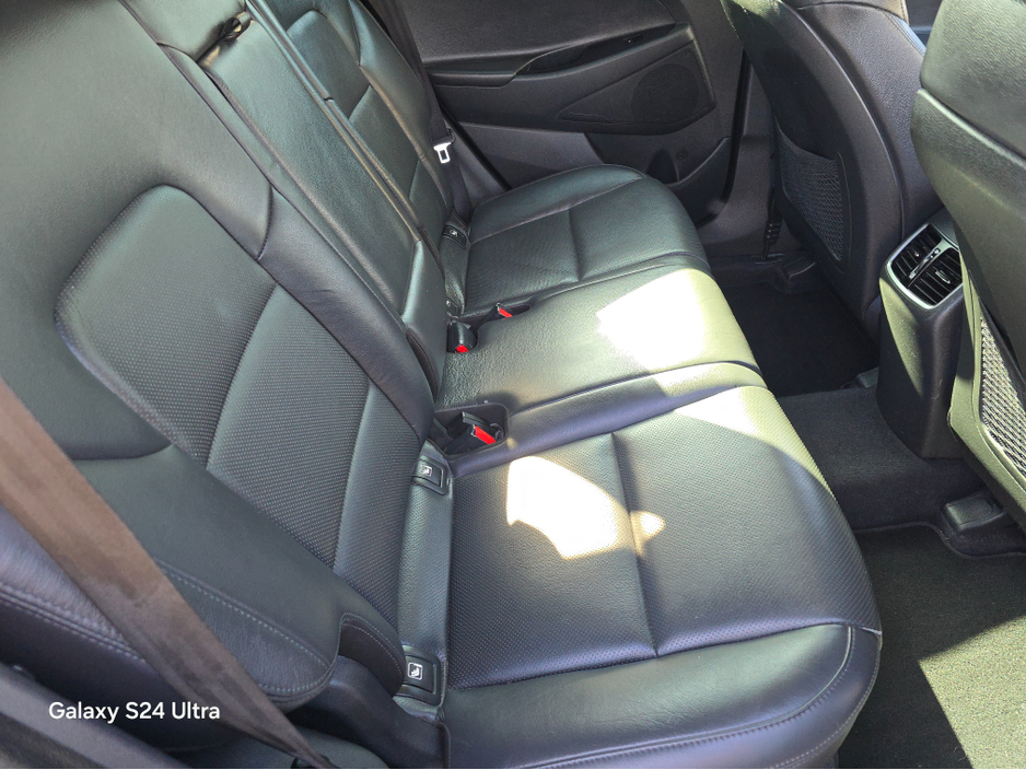 2017 Hyundai Tucson - image 12