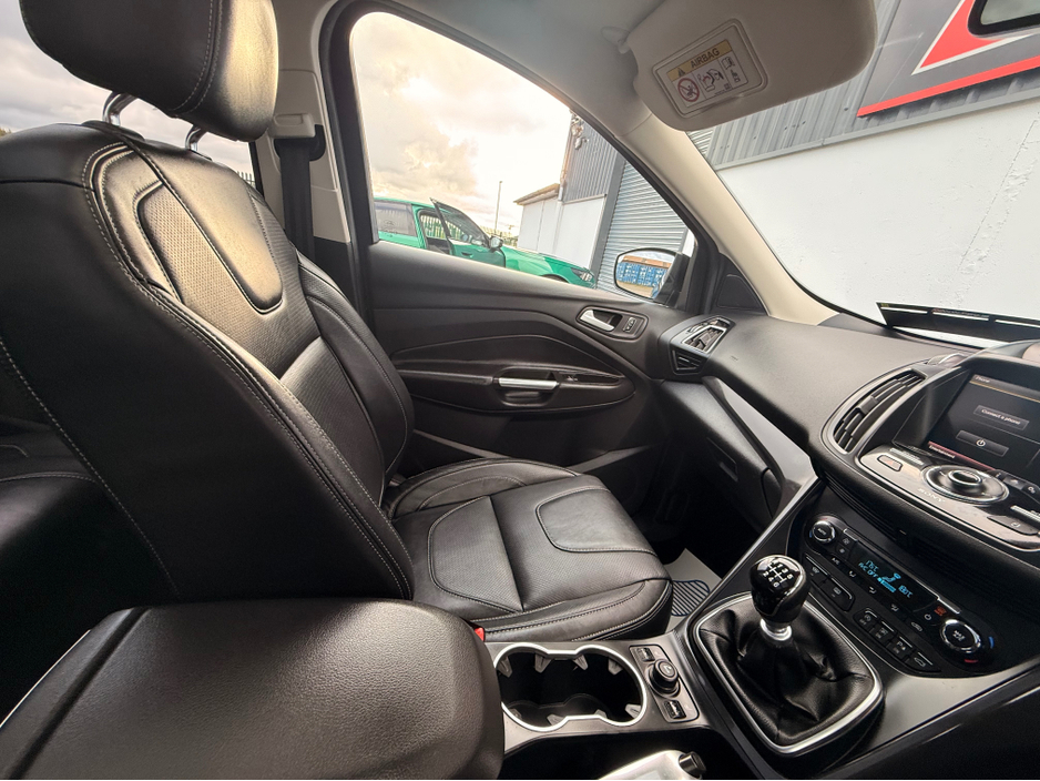 2016 Ford Kuga COMMERCIAL TITANIUM 4SEATS FWD 2.0 15 150PS 4 €10,750