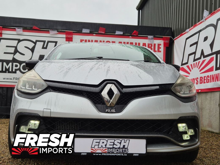 2017 Renault Clio TOP SPEC RS