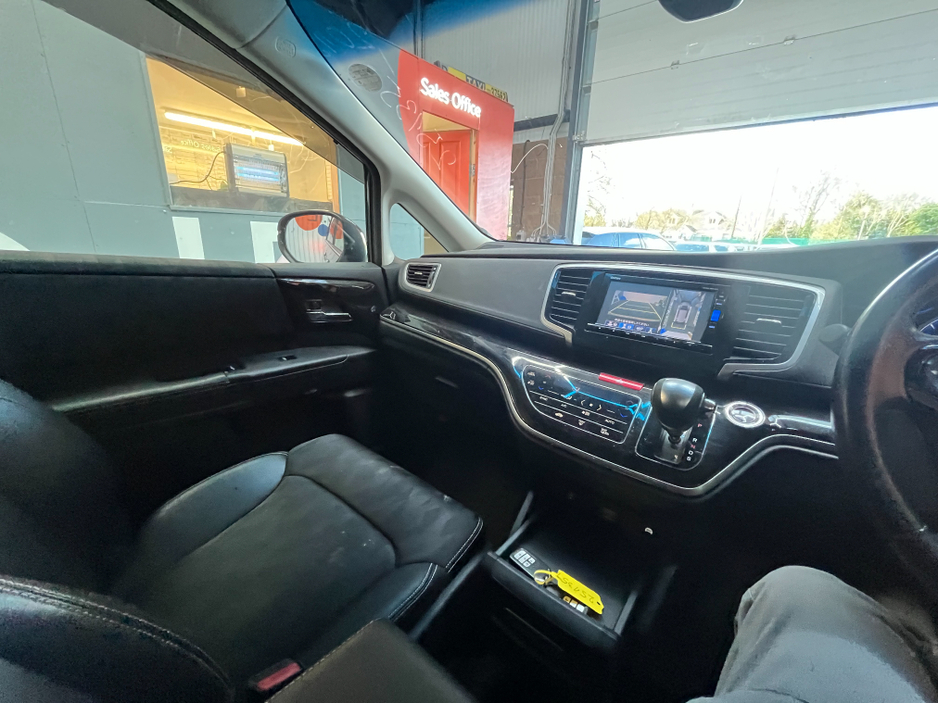 2018 Honda Odyssey - image 17