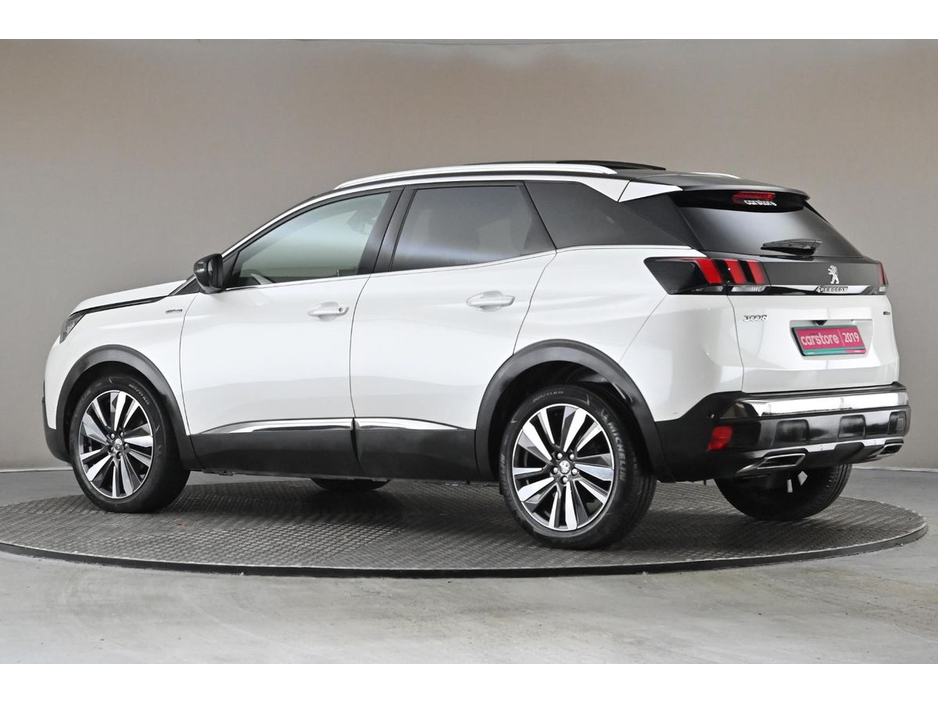 2019 Peugeot 3008 - image 6