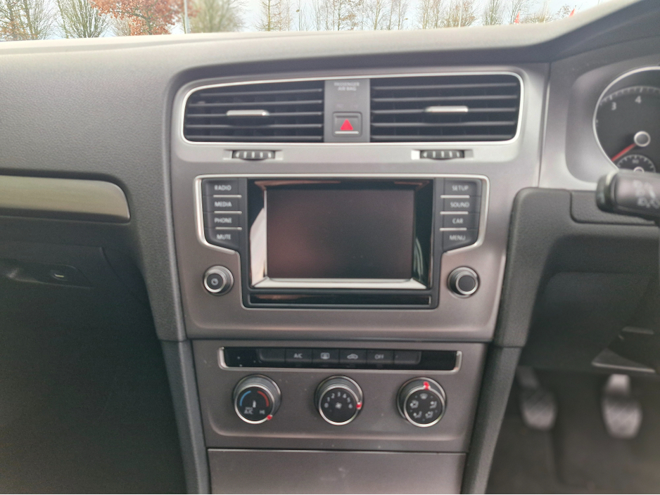 2015 Volkswagen Golf 1.2 TSI MANUAL €8,750