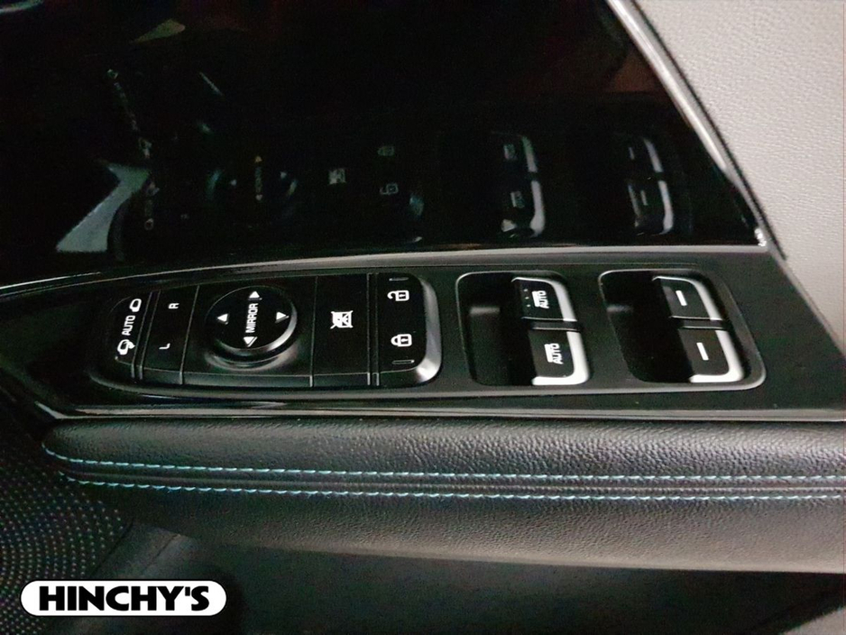 2018 Kia Niro - image 20