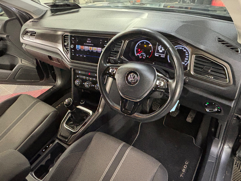 2019 Volkswagen T-Roc 1.6 TDI 115bhp Design €19,950