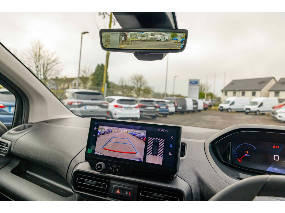 2026 Peugeot Partner - image 5