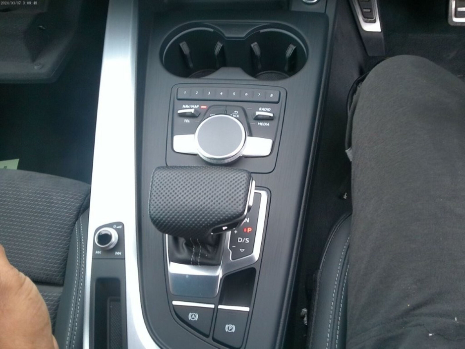 2019 Audi A4 - image 6