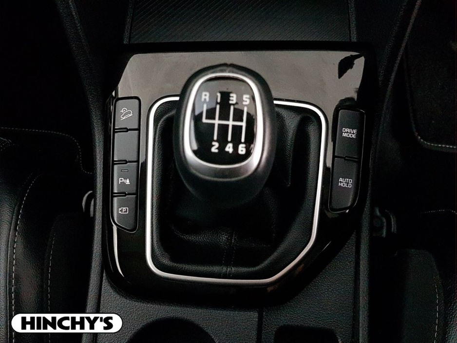 2024 Kia Sportage - image 11