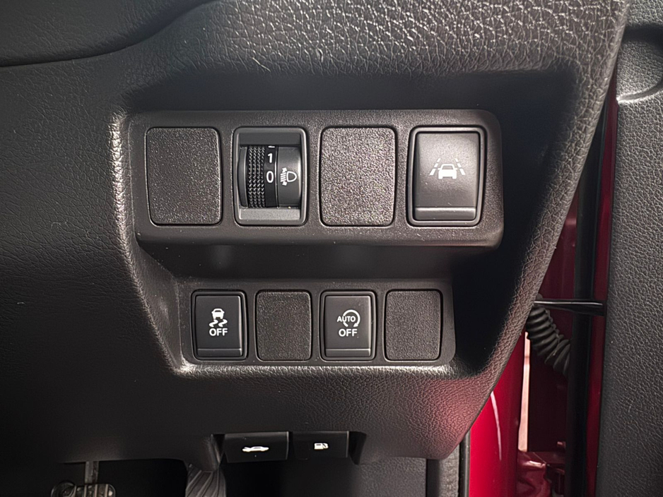 2017 Nissan Qashqai - image 29