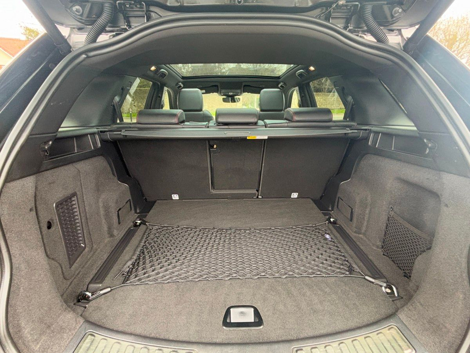 2022 Land Rover Discovery Sport - image 23